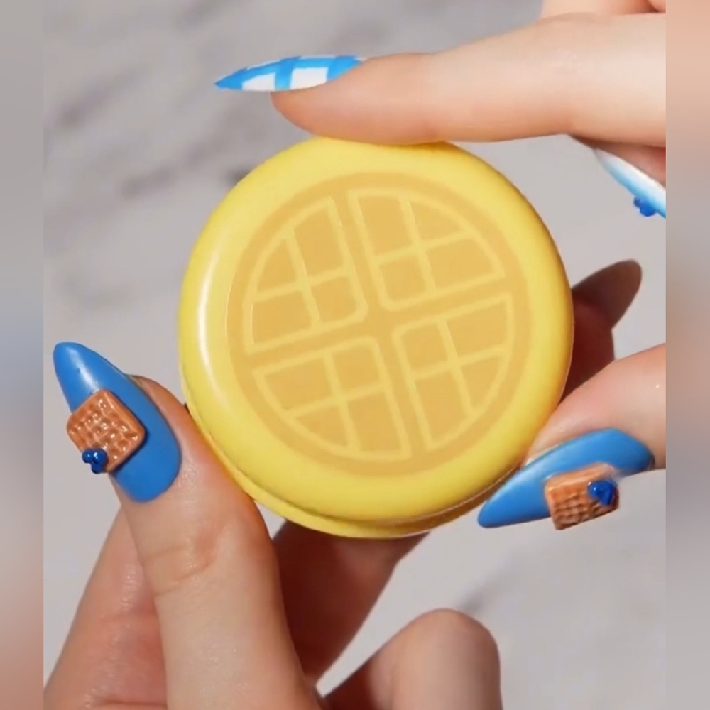 ColourPop Stranger Things Waffle Lip Mask - Picture 3 of 8